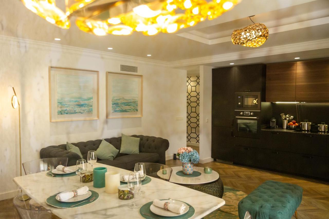 Marbella Banus Suites - Lily Playas Del Duque Banus Beach Apartment Bagian luar foto