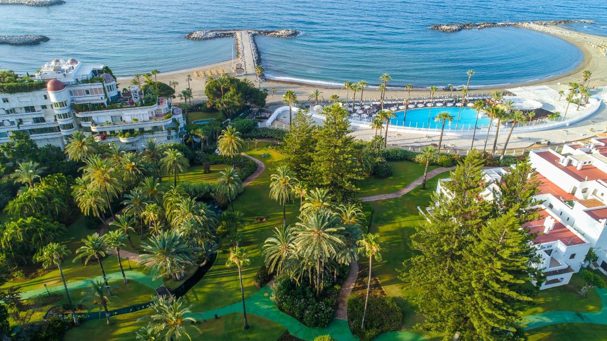 Marbella Banus Suites - Lily Playas Del Duque Banus Beach Apartment Bagian luar foto